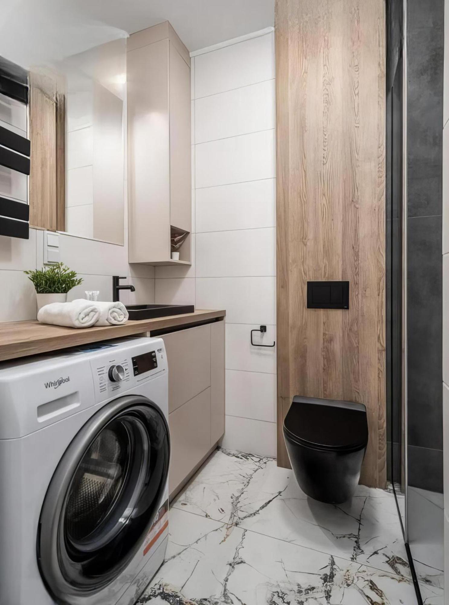 77 Wiktoryn Studio Apartment Варшава Екстериор снимка